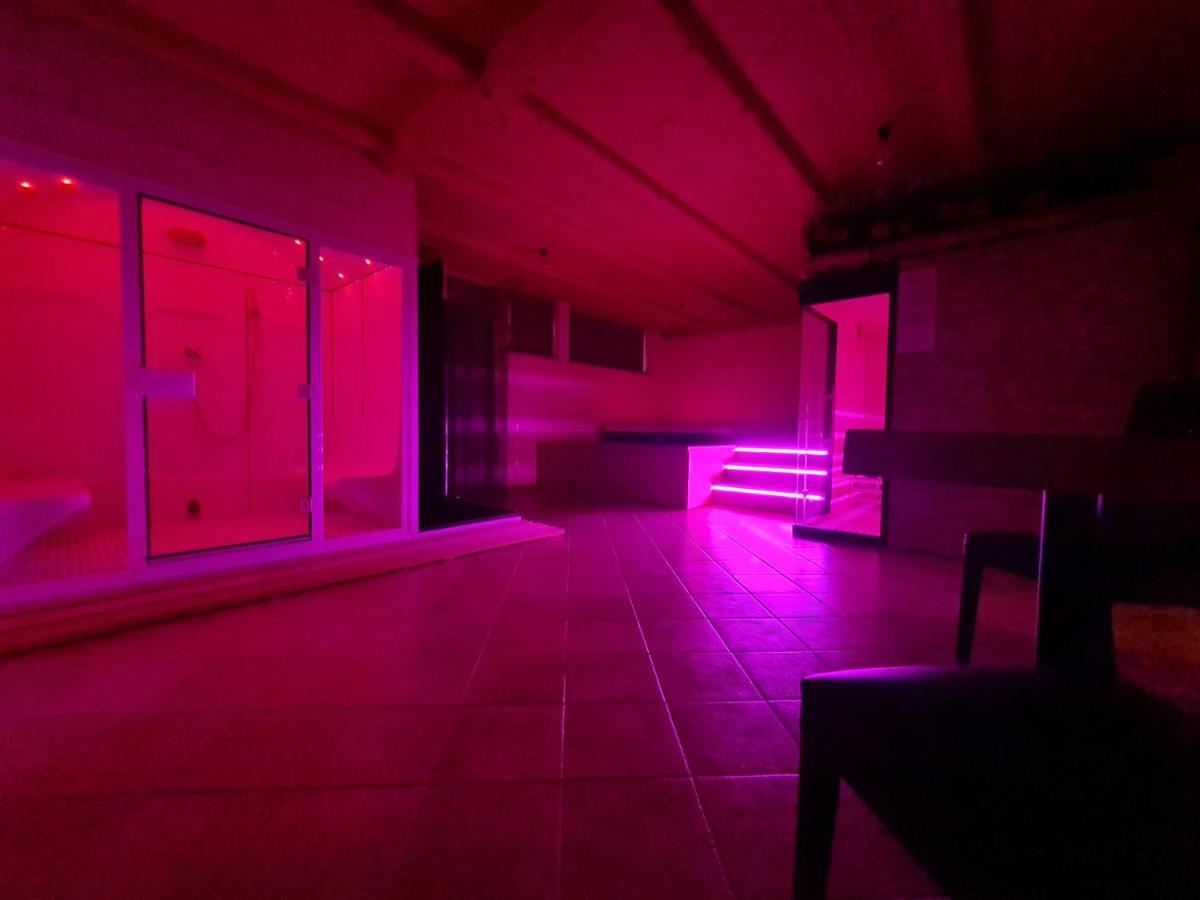 Chalet Chapeau Rar Castel Condino エクステリア 写真
