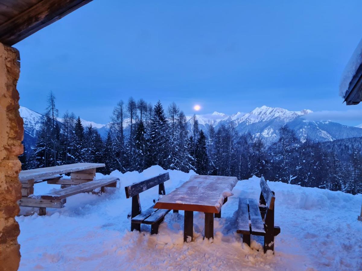 Chalet Chapeau Rar Castel Condino エクステリア 写真